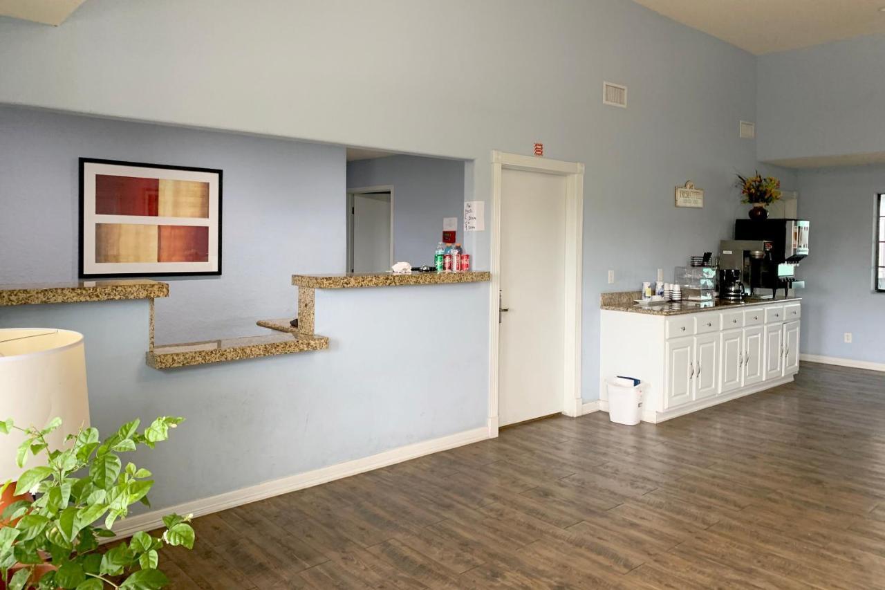 Oyo Hotel Pearsall I-35 West Zewnętrze zdjęcie