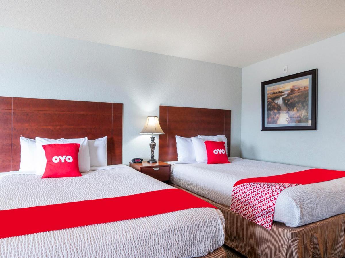 Oyo Hotel Pearsall I-35 West Zewnętrze zdjęcie