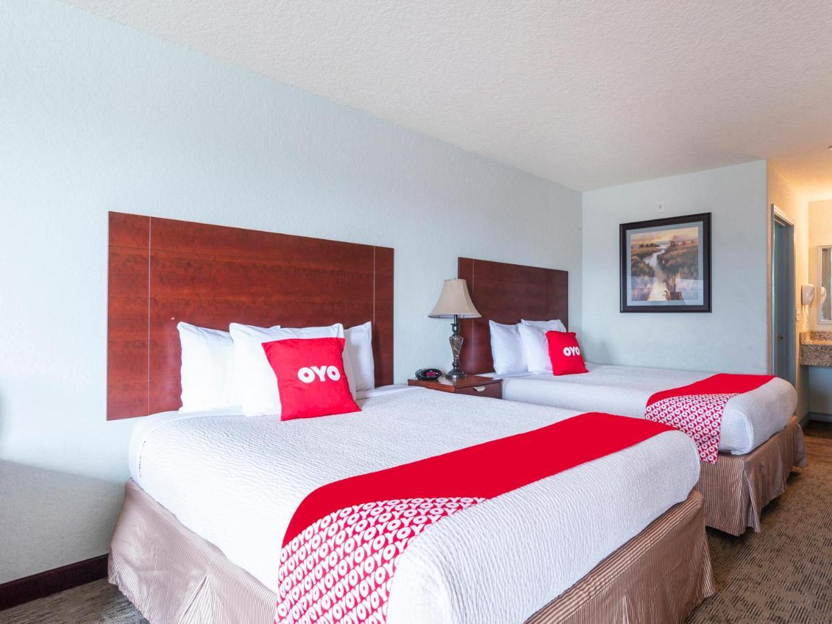 Oyo Hotel Pearsall I-35 West Zewnętrze zdjęcie