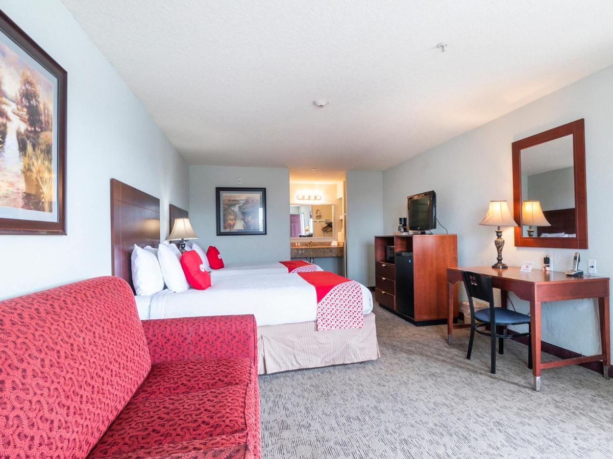 Oyo Hotel Pearsall I-35 West Zewnętrze zdjęcie