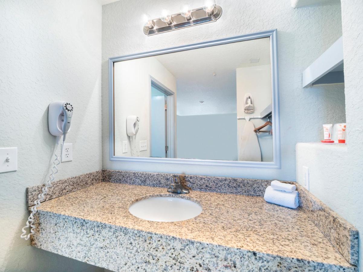 Oyo Hotel Pearsall I-35 West Zewnętrze zdjęcie
