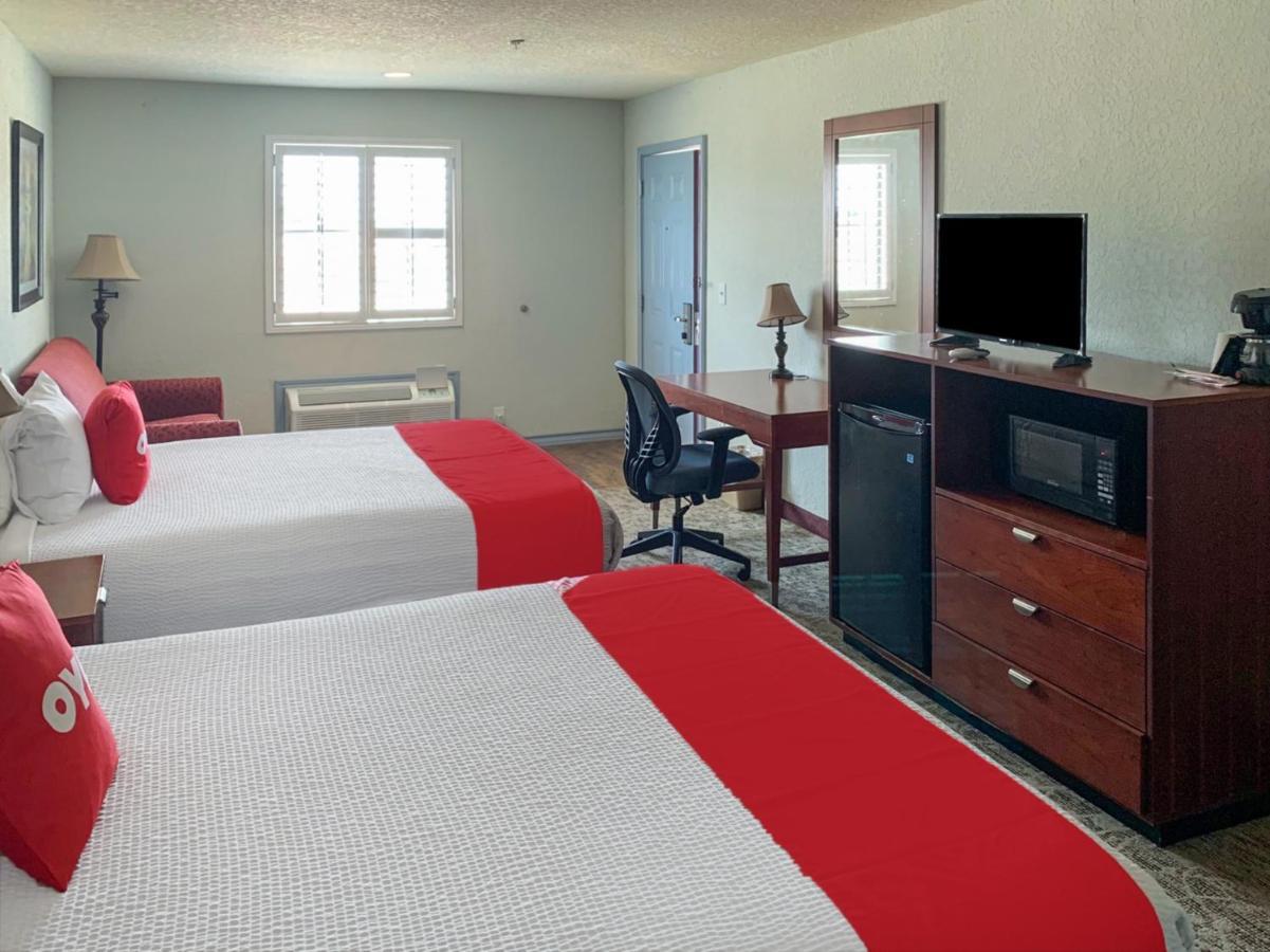 Oyo Hotel Pearsall I-35 West Zewnętrze zdjęcie